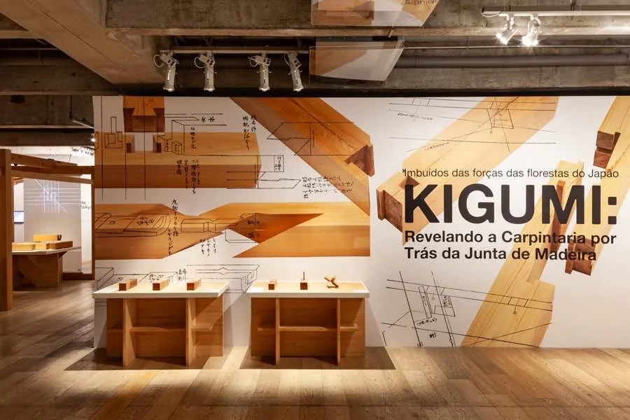Exposição sobre a técnica Kigumi na Japan House São Paulo