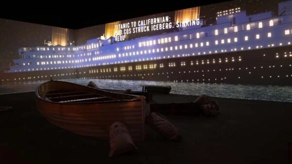 Cenário recriado do naufrágio na exposição Titanic: Uma Viagem Imersiva
