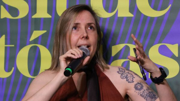 Escritora Ana Rüsche participa da Flip 2026 em Paraty