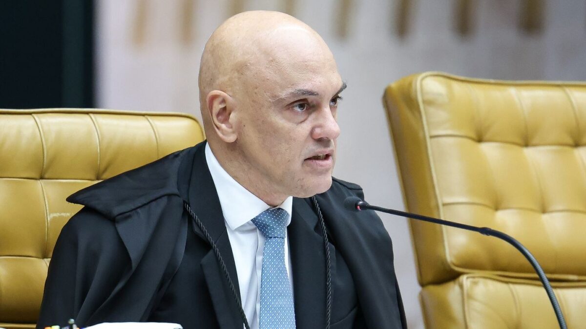 Ministro Alexandre de Moraes durante sessão do STF