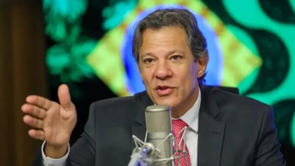 Fernando Haddad durante entrevista sobre sua pré-campanha ao Governo de São Paulo