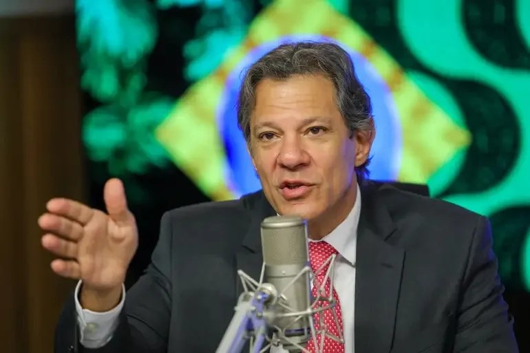 Fernando Haddad durante entrevista sobre sua pré-campanha ao Governo de São Paulo