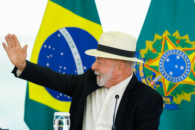Lula anuncia R$ 140 bilhões para a Nova Indústria Brasil e reforça programa industrial