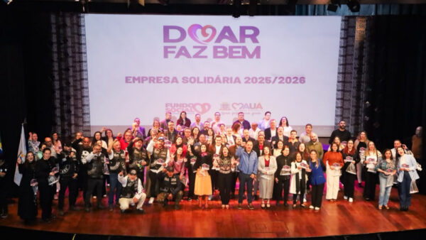 Teatro Municipal de Mauá sedia cerimônia de homenagem a empresas parceiras do Fundo Social
