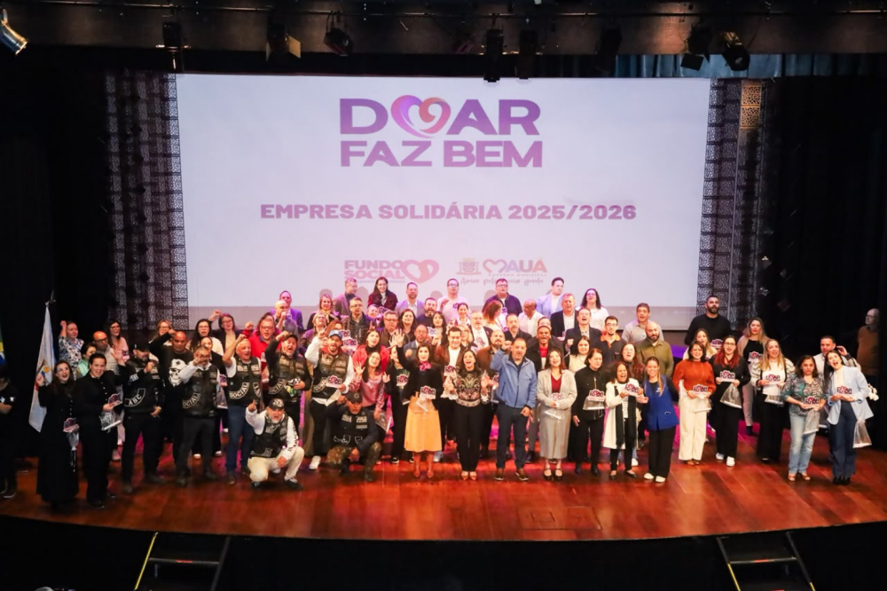 Teatro Municipal de Mauá sedia cerimônia de homenagem a empresas parceiras do Fundo Social