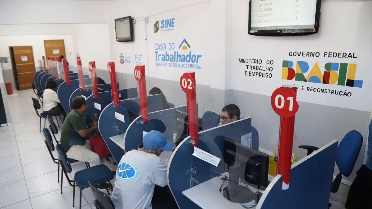 Casa do Trabalhador de Mauá atende candidatos a vagas de emprego