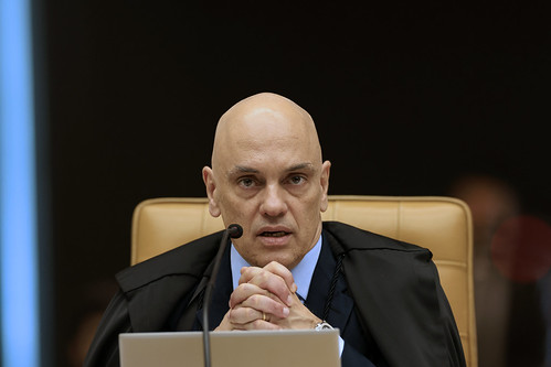 Moraes marca para 28 de julho depoimento de Flávio Bolsonaro à Polícia Federal
