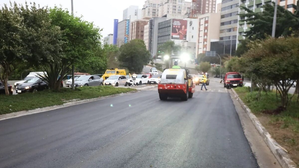 Trânsito liberado no Viaduto Juscelino Kubitschek em Santo André após obras