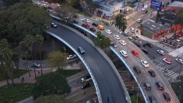 Vista aérea do Viaduto Juscelino Kubitschek em Santo André