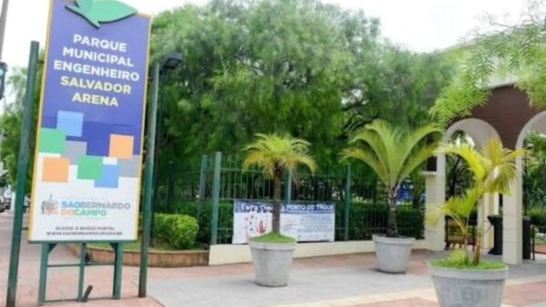 Parque Salvador Arena recebe ArraiAU para pets neste domingo em São Bernardo