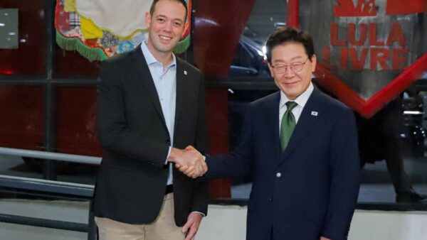 Presidente do Sindicato dos Metalúrgicos do ABC recebe o presidente da Coreia do Sul