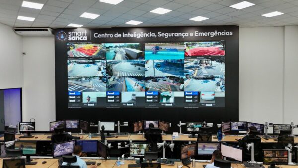 Smart Sanca integra 710 câmeras ao sistema de segurança e emergências de São Caetano do Sul