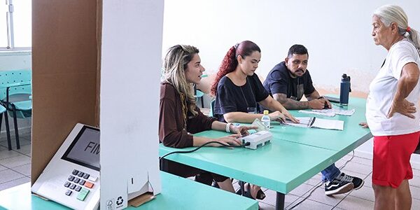 Mesa Receptora de Votos: saiba como funciona e quem compõe essa estrutura nas eleições