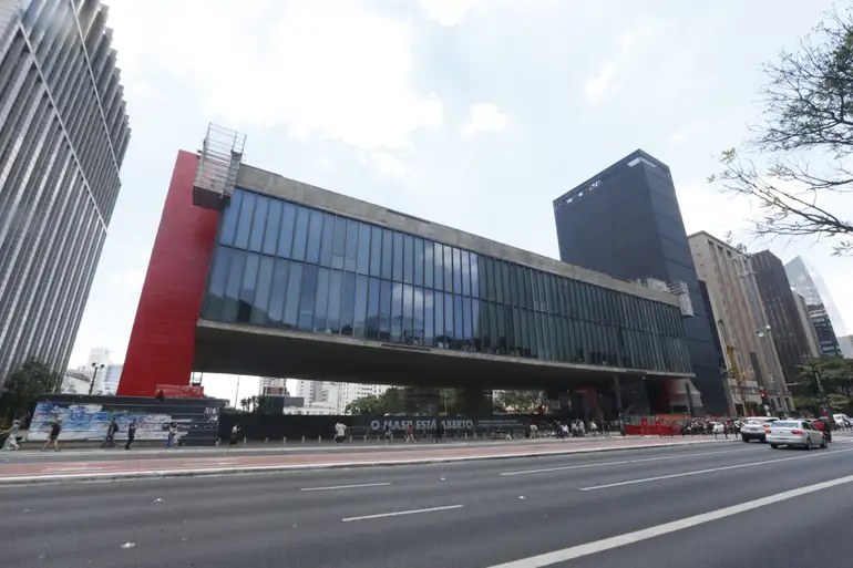 Fachada do MASP na Avenida Paulista, em São Paulo