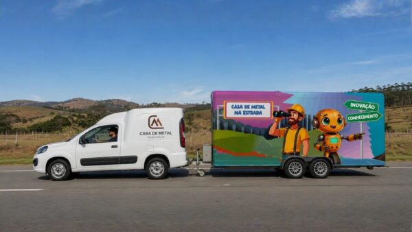 Trailer itinerante Casa de Metal na Estrada