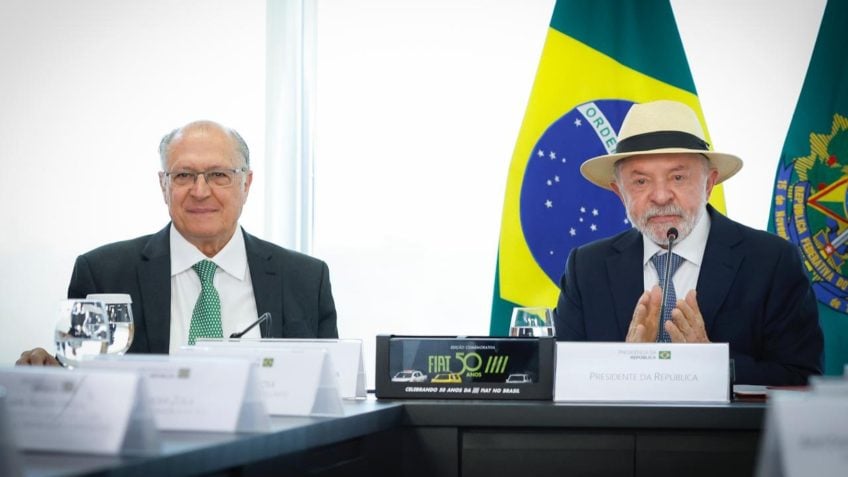Lula e Geraldo Alckmin lado a lado em evento oficial do governo federal