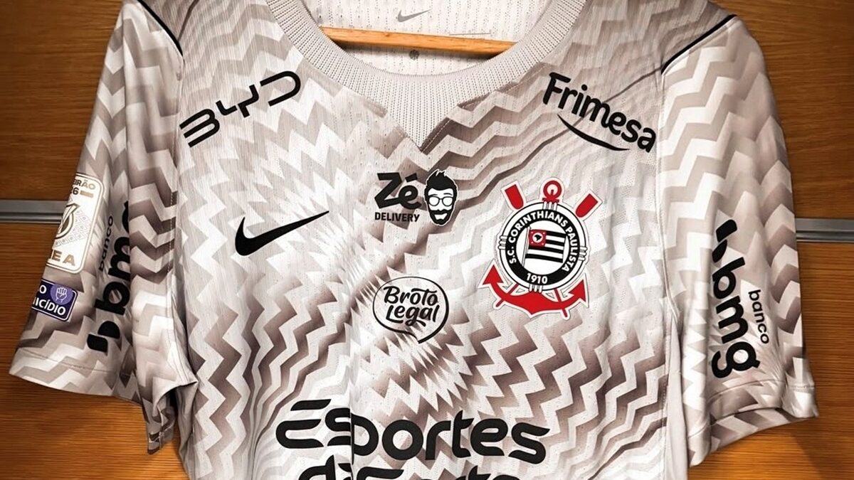 Camisa do Corinthians para a temporada 2026, time que enfrenta o Internacional pelas oitavas da Copa do Brasil