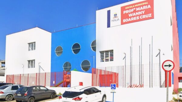 Fachada da Escola Municipal Professora Maria Wanny Soares Cruz em Mauá