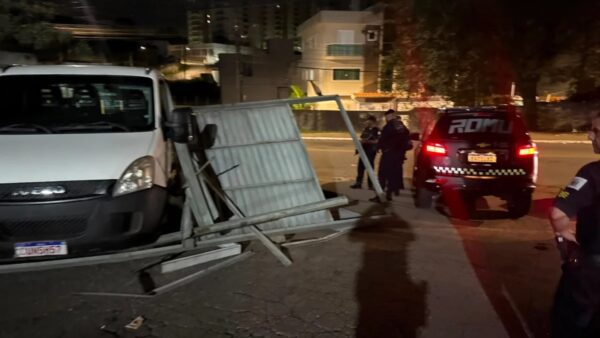 Viatura da Romu e guardas civis municipais na cena de tentativa de assalto a cooperativa em São Bernardo