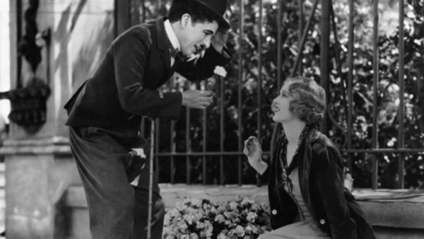 Cena do filme Luzes da Cidade de Charles Chaplin exibido em mostra de cinema em Santo André