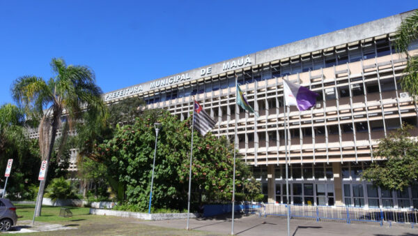 Fachada do prédio da Prefeitura Municipal de Mauá