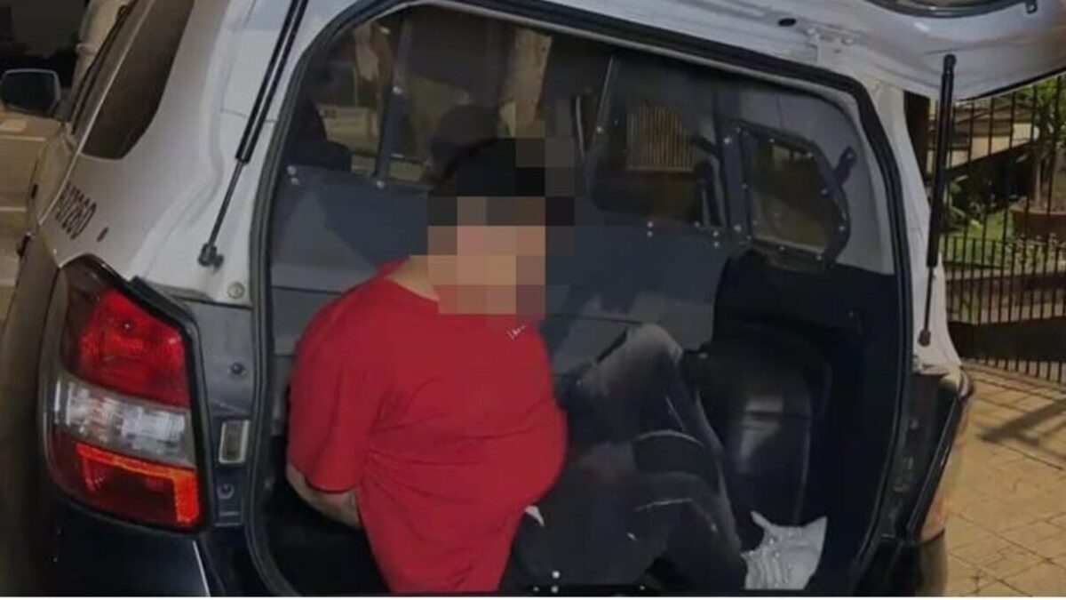 Suspeito de exercer odontologia ilegalmente é detido dentro de viatura policial em Santo André