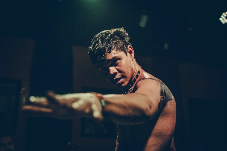 Apresentação teatral sobre tecnologias indígenas no Sesc