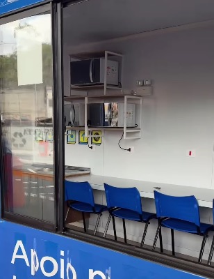 Interior do novo ponto de apoio Parada Certa para motoristas e entregadores de aplicativo em São Bernardo