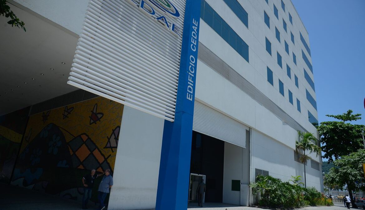Fachada do edifício-sede da Cedae, no Rio de Janeiro (foto de arquivo)