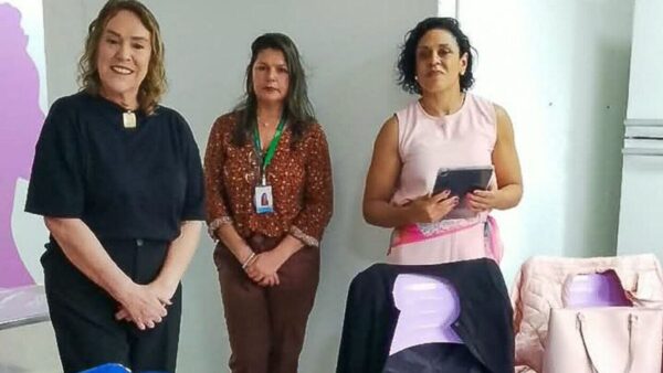Participantes do encontro de acolhimento do Cream no Outubro Rosa, em São Caetano do Sul