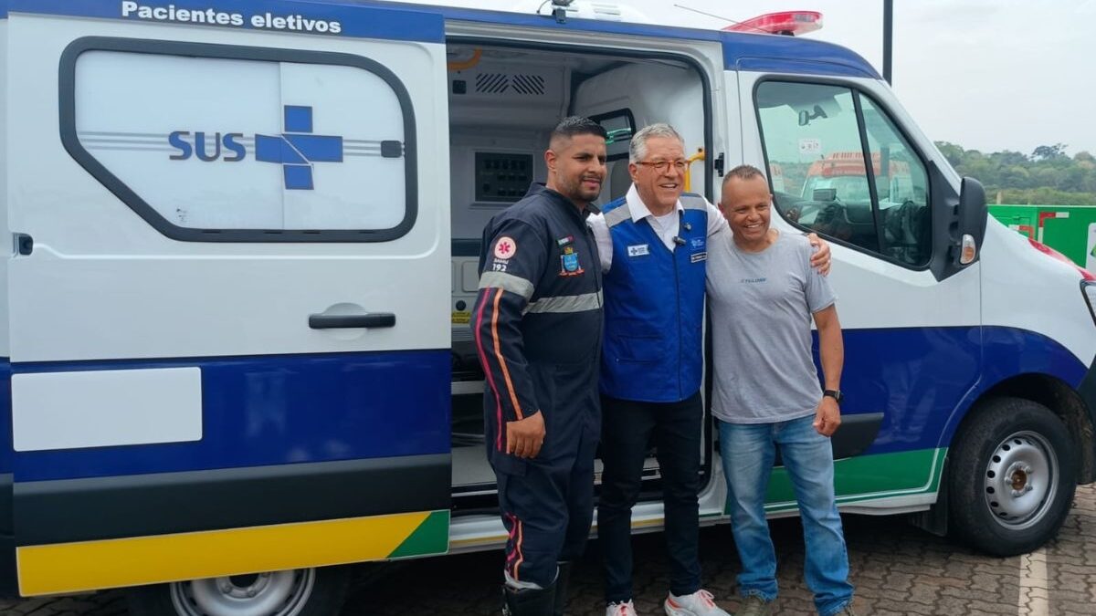 Nova ambulância Tipo A para transporte eletivo de pacientes do SUS em Mauá