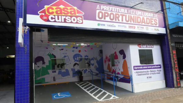 Fachada da Casa de Cursos de Mauá, onde o Qualifica Mauá oferece capacitações