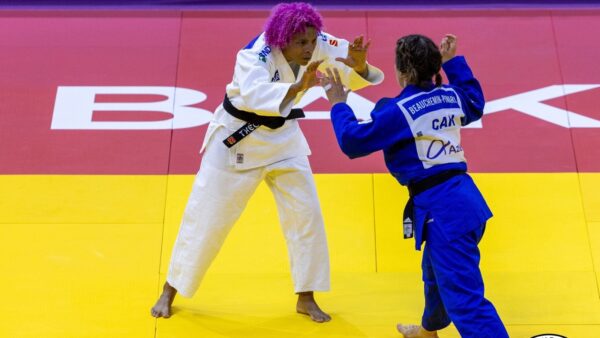 Rafaela Silva em luta no Mundial de Judô em Baku